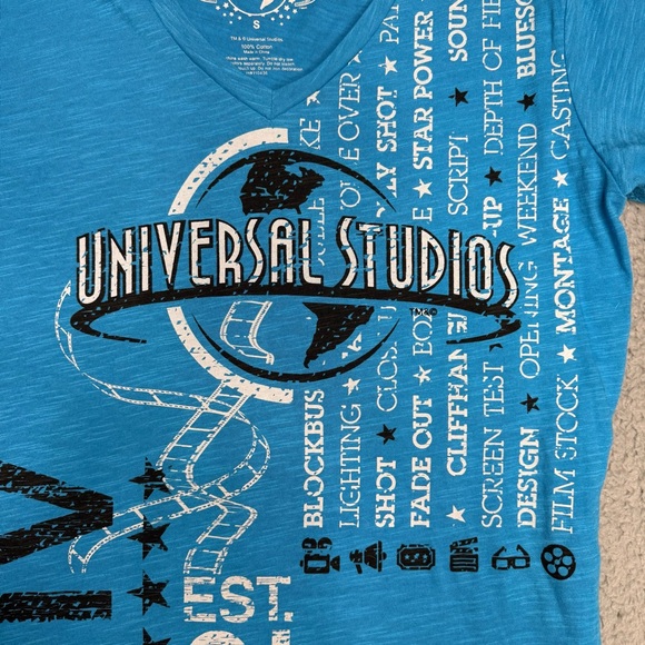 Universal Studios graphic tee blue V neck movie park shirt size S Y2K - Picture 4 of 7